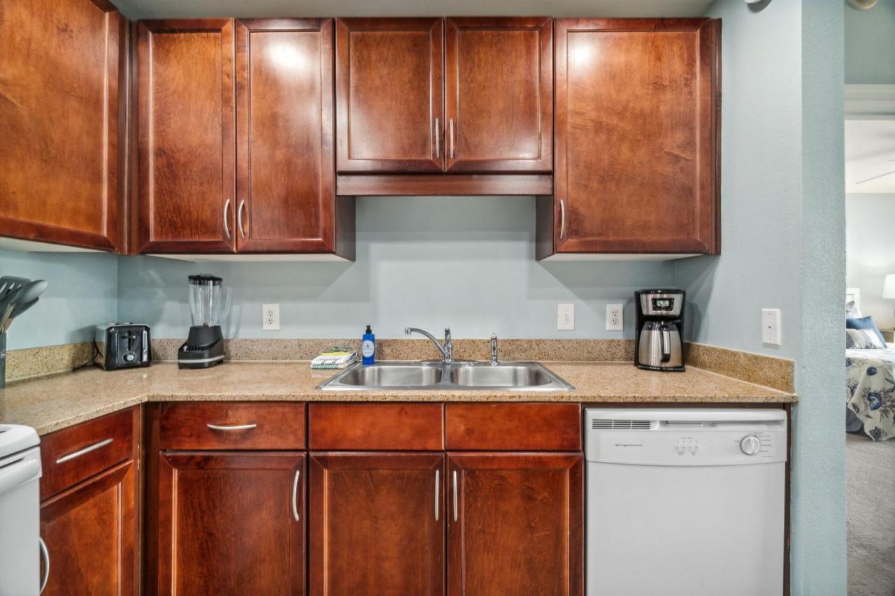 Keep It Beachy At Laketown Wharf #611 By Nautical Properties Vacation Rentals Panama City Beach Exterior foto